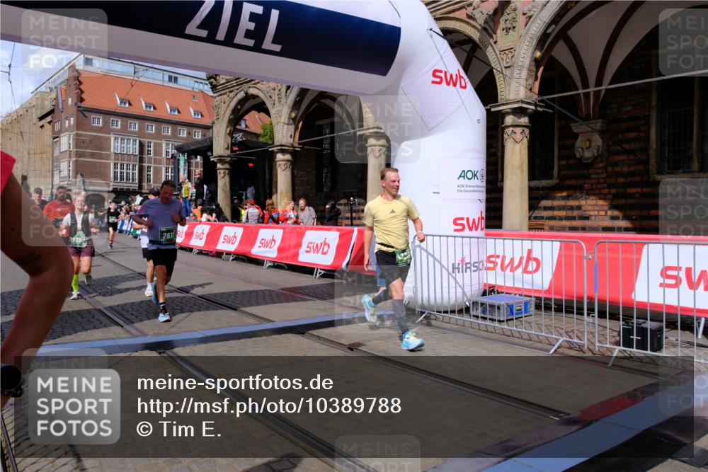 13.09.2026 - 21. swb-Marathon Bremen Tim E. http://msf.ph/oto/10389788 13.09.2026 13:32:59 Ziel 1437, 1687, 2611, 2992, 3354, 3878, 3895, 4323, 4862, 5009, 5398, 5581, 5657, 6583, 6718, 6760, 6786, 7016, 7466, 7758, 7990, 8344, 8367, 8506, 8957, 9175, 13232 meine-sportfotos.de