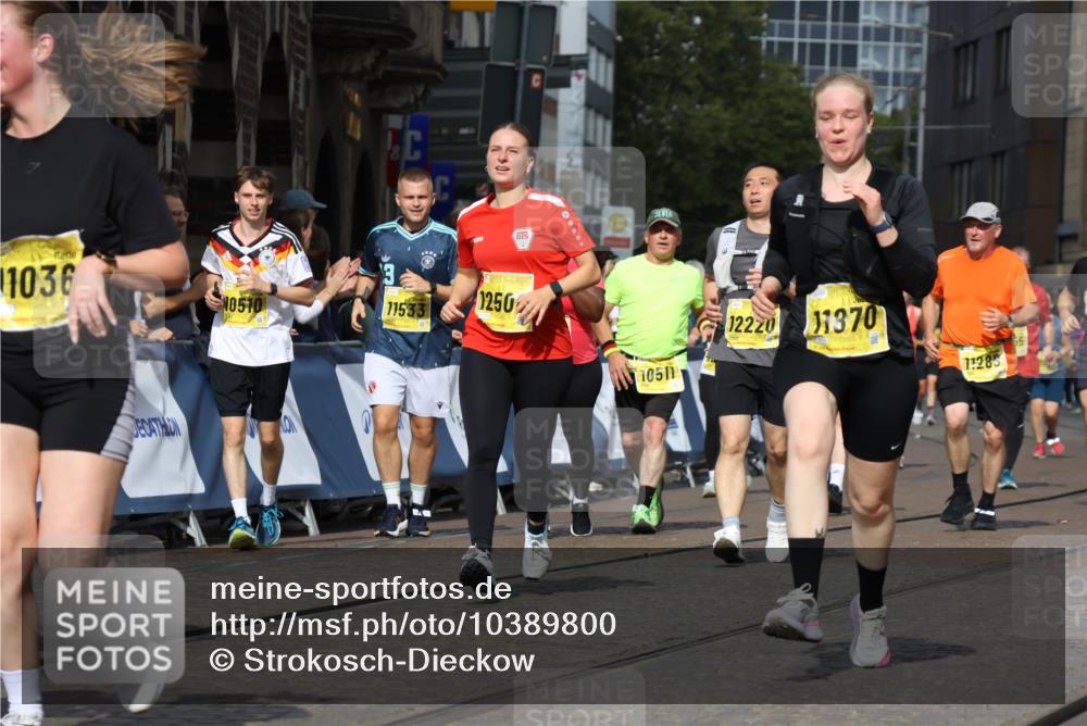 13.09.2026 - 21. swb-Marathon Bremen Strokosch-Dieckow http://msf.ph/oto/10389800 13.09.2026 11:11:33 Ziel 10313, 10419, 10527, 10611, 10644, 11062, 11141, 11231, 11458, 11483, 11679, 11745, 12126, 12148, 12396, 12507, 10155, 10552, 10616, 11239, 11927, 12082, 12286, 12336, 12553 meine-sportfotos.de