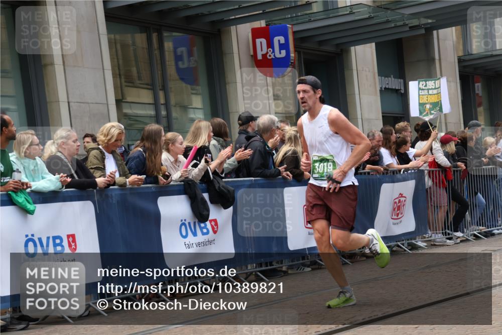 13.09.2026 - 21. swb-Marathon Bremen Strokosch-Dieckow http://msf.ph/oto/10389821 13.09.2026 13:00:59 Ziel 1411, 1619, 3019, 4118, 4328, 5663, 5996, 371, 453, 6359, 8749, 9849 meine-sportfotos.de