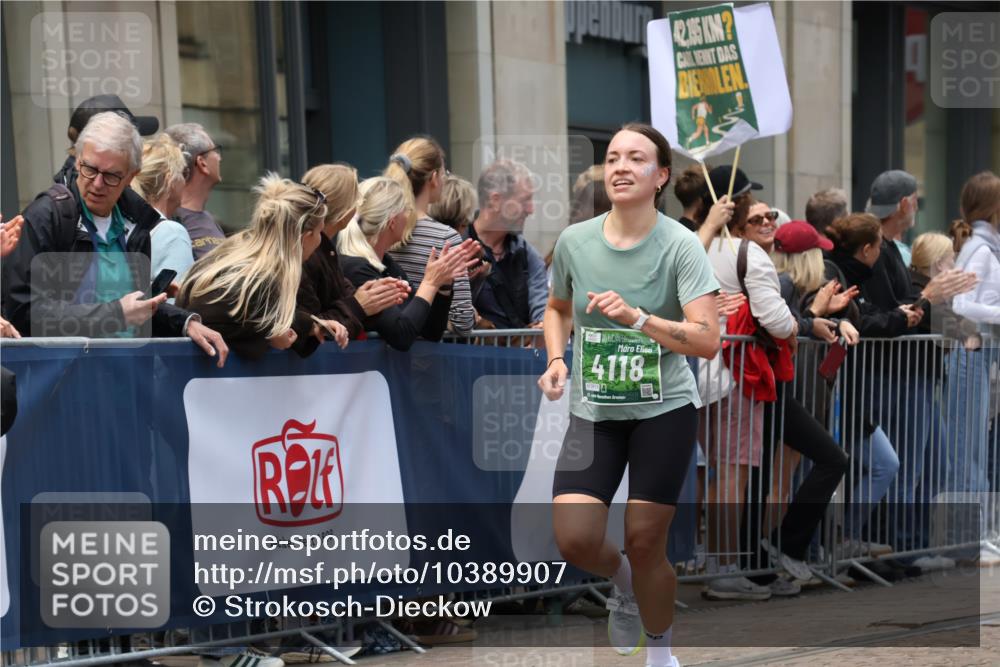 13.09.2026 - 21. swb-Marathon Bremen Strokosch-Dieckow http://msf.ph/oto/10389907 13.09.2026 13:01:14 Ziel 1411, 4118, 5369, 5996, 7950, 9137, 13063, 13168, 1411, 1619, 3019, 4328, 5663, 6359 meine-sportfotos.de