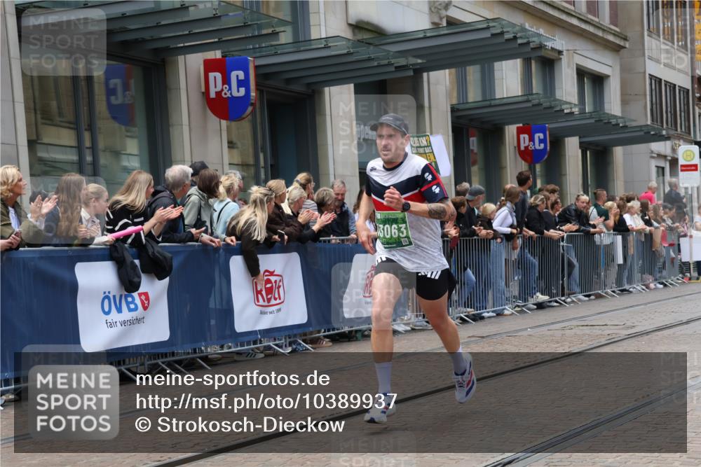 13.09.2026 - 21. swb-Marathon Bremen Strokosch-Dieckow http://msf.ph/oto/10389937 13.09.2026 13:01:19 Ziel 1614, 4118, 4696, 5369, 5996, 7950, 9137, 13063, 13168, 1411, 1619, 3019, 4328, 5663 meine-sportfotos.de