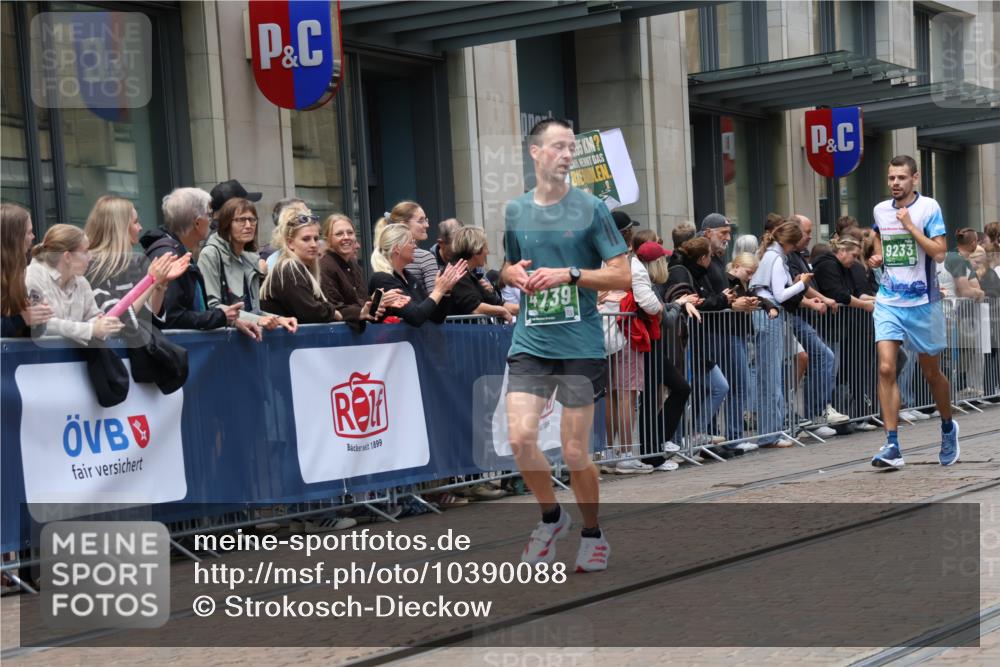13.09.2026 - 21. swb-Marathon Bremen Strokosch-Dieckow http://msf.ph/oto/10390088 13.09.2026 13:01:40 Ziel 1614, 1667, 4696, 4739, 5601, 9233, 4118, 5369, 5996, 7950, 9137, 13063, 13168 meine-sportfotos.de