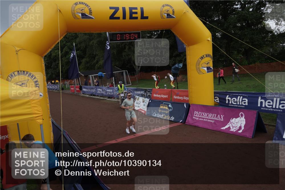 13.09.2026 - Airport Race Dennis Weichert http://msf.ph/oto/10390134 13.09.2026 10:19:37 Ziel 5257, 5451 meine-sportfotos.de