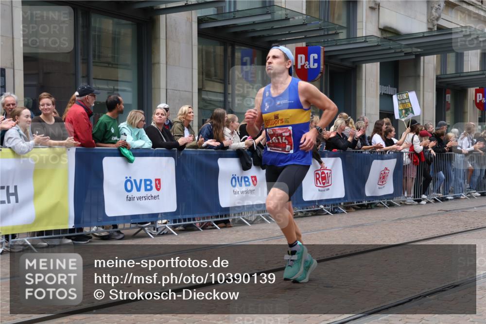 13.09.2026 - 21. swb-Marathon Bremen Strokosch-Dieckow http://msf.ph/oto/10390139 13.09.2026 13:01:59 Ziel 1667, 9583, 1614, 4696, 4739, 5601, 7950, 9137, 9233, 13168 meine-sportfotos.de