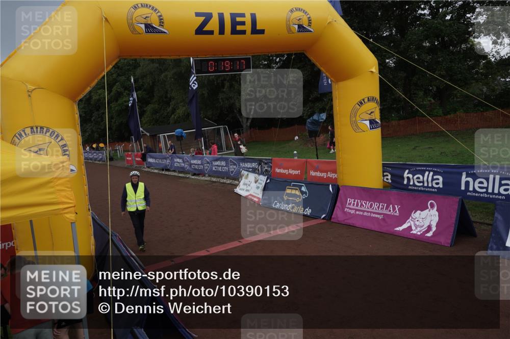 13.09.2026 - Airport Race Dennis Weichert http://msf.ph/oto/10390153 13.09.2026 10:19:51 Ziel  meine-sportfotos.de