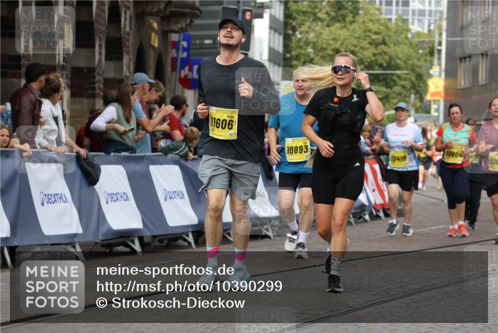 13.09.2026 - 21. swb-Marathon Bremen Strokosch-Dieckow http://msf.ph/oto/10390299 13.09.2026 11:13:03 Ziel 10354, 10483, 10743, 10874, 10875, 11090, 11657, 12234, 12423, 12497, 10804, 11048, 11357, 12393, 12418 meine-sportfotos.de