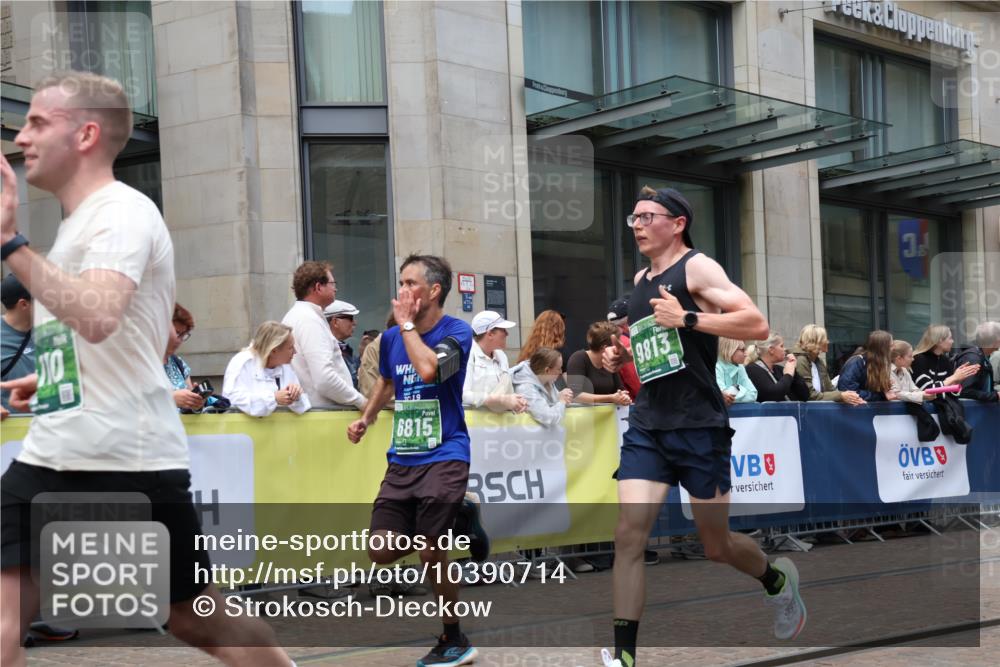 13.09.2026 - 21. swb-Marathon Bremen Strokosch-Dieckow http://msf.ph/oto/10390714 13.09.2026 13:04:00 Ziel 650, 744, 1860, 3284, 3424, 4110, 4239, 6815, 7871, 9544, 9813, 895, 1587, 2094, 2889, 3500, 4236, 5143, 6973, 8096, 9061, 9129, 9544, 9642 meine-sportfotos.de