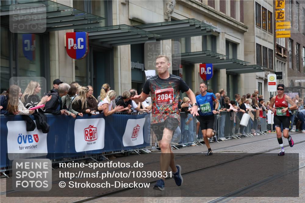13.09.2026 - 21. swb-Marathon Bremen Strokosch-Dieckow http://msf.ph/oto/10390831 13.09.2026 13:04:17 Ziel 650, 744, 1223, 1224, 1712, 1860, 2207, 2956, 5283, 7871, 8701, 8936, 9070, 13034, 650, 895, 2094, 3284, 3424, 4110, 4236, 4239, 6815, 9061, 9129, 9544, 9813 meine-sportfotos.de