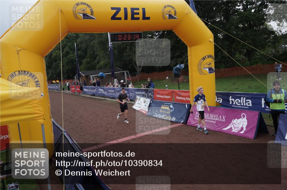 13.09.2026 - Airport Race Dennis Weichert http://msf.ph/oto/10390834 13.09.2026 10:23:47 Ziel 4005, 5203, 5466 meine-sportfotos.de