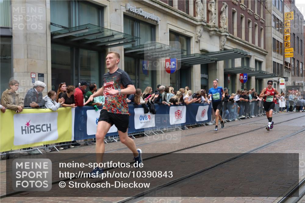 13.09.2026 - 21. swb-Marathon Bremen Strokosch-Dieckow http://msf.ph/oto/10390843 13.09.2026 13:04:17 Ziel 650, 744, 1223, 1224, 1712, 1860, 2207, 2956, 5283, 7871, 8701, 8936, 9070, 13034, 650, 895, 2094, 3284, 3424, 4110, 4236, 4239, 6815, 9061, 9129, 9544, 9813 meine-sportfotos.de
