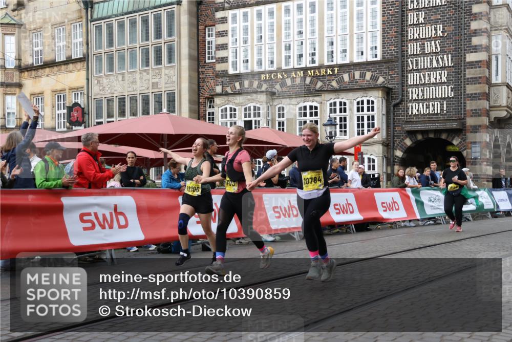 13.09.2026 - 21. swb-Marathon Bremen Strokosch-Dieckow http://msf.ph/oto/10390859 13.09.2026 11:14:34 Ziel 10395, 10396, 10402, 10586, 10784, 10854, 11027, 11233, 11535, 11703, 11864, 11902, 12100, 10519, 10557, 10705, 10805, 11097, 11098, 11186, 11288, 11408, 11876, 12193 meine-sportfotos.de