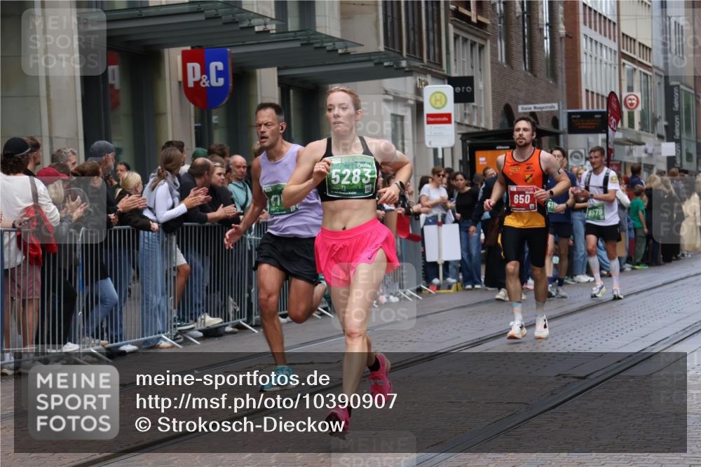 13.09.2026 - 21. swb-Marathon Bremen Strokosch-Dieckow http://msf.ph/oto/10390907 13.09.2026 13:04:28 Ziel 1223, 1224, 1712, 2207, 2646, 2956, 5283, 5674, 6708, 7538, 7814, 8054, 8701, 8936, 9070, 9306, 9495, 9689, 13034, 13187, 650, 744, 1223, 1860, 3284, 3424, 4110, 4239, 6815, 7871, 8936, 9813 meine-sportfotos.de