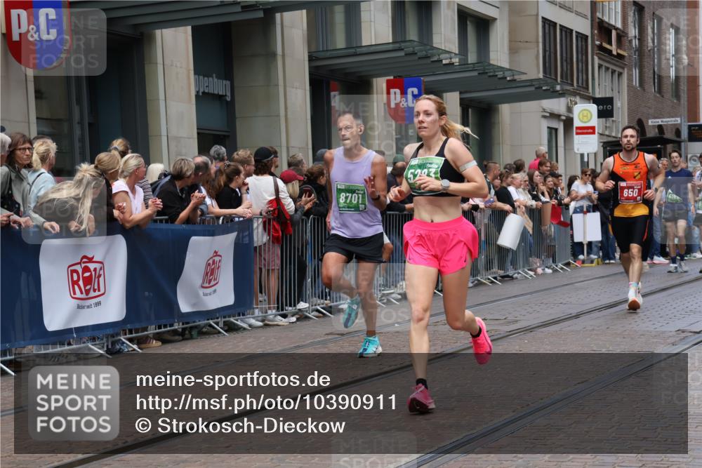 13.09.2026 - 21. swb-Marathon Bremen Strokosch-Dieckow http://msf.ph/oto/10390911 13.09.2026 13:04:29 Ziel 1224, 1712, 2207, 2646, 2956, 5283, 5674, 6708, 7538, 7814, 8054, 8701, 9070, 9306, 9495, 9689, 13034, 13187, 650, 744, 1223, 1224, 1860, 2207, 3284, 3424, 4110, 4239, 6815, 7871, 8936, 9813, 13034 meine-sportfotos.de