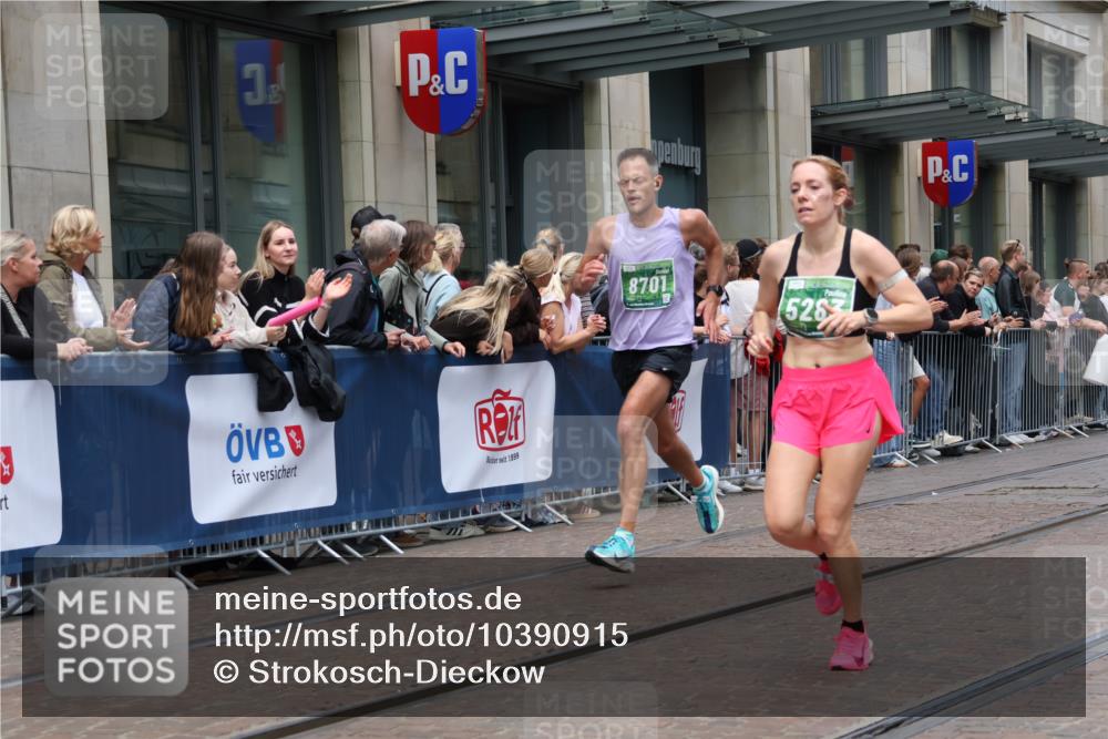 13.09.2026 - 21. swb-Marathon Bremen Strokosch-Dieckow http://msf.ph/oto/10390915 13.09.2026 13:04:29 Ziel 1224, 1712, 2207, 2646, 2956, 5283, 5674, 6708, 7538, 7814, 8054, 8701, 9070, 9306, 9495, 9689, 13034, 13187, 650, 744, 1223, 1224, 1860, 2207, 3284, 3424, 4110, 4239, 6815, 7871, 8936, 9813, 13034 meine-sportfotos.de
