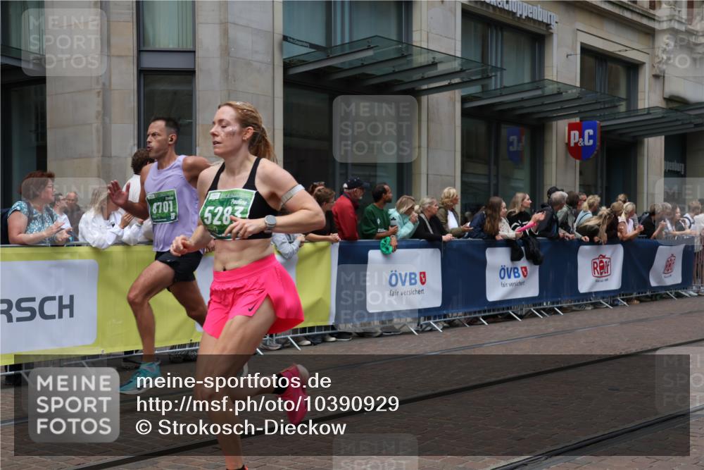 13.09.2026 - 21. swb-Marathon Bremen Strokosch-Dieckow http://msf.ph/oto/10390929 13.09.2026 13:04:30 Ziel 1712, 2646, 2956, 5283, 5674, 6708, 7538, 7814, 8054, 8701, 9070, 9306, 9495, 9689, 13187, 650, 744, 1223, 1224, 1860, 2207, 3284, 3424, 4110, 4239, 6815, 7871, 8936, 9813, 13034 meine-sportfotos.de