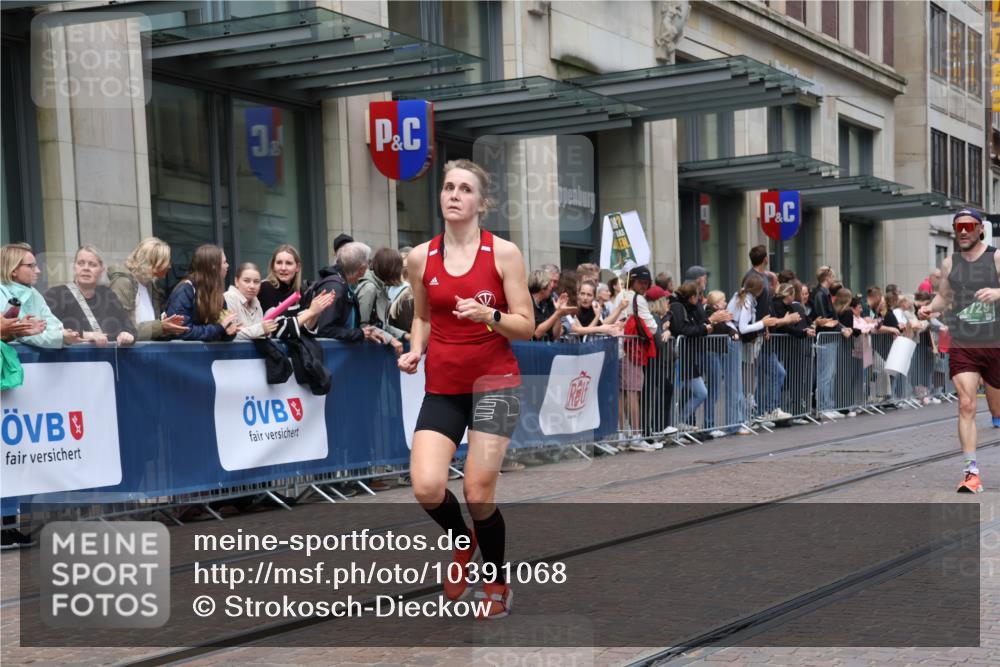 13.09.2026 - 21. swb-Marathon Bremen Strokosch-Dieckow http://msf.ph/oto/10391068 13.09.2026 13:04:50 Ziel 1336, 1822, 2297, 3196, 4025, 4729, 6708, 7102, 9273, 9495, 744, 1223, 1224, 1712, 2207, 2646, 2956, 5283, 5674, 7538, 7814, 8054, 8701, 8936, 9070, 9306, 9495, 9689, 13034, 13187 meine-sportfotos.de