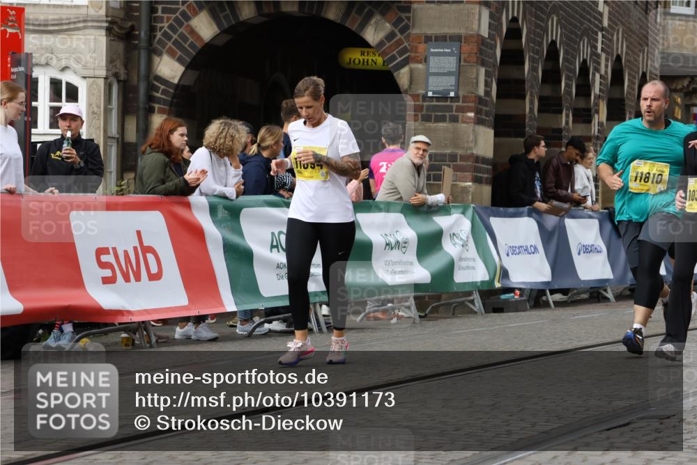 13.09.2026 - 21. swb-Marathon Bremen Strokosch-Dieckow http://msf.ph/oto/10391173 13.09.2026 11:15:13 Ziel 10271, 10557, 10605, 10705, 10752, 10776, 10805, 11085, 11097, 11098, 11186, 11288, 11645, 11673, 11876, 11974, 12191, 12193, 12333, 10606, 11424 meine-sportfotos.de
