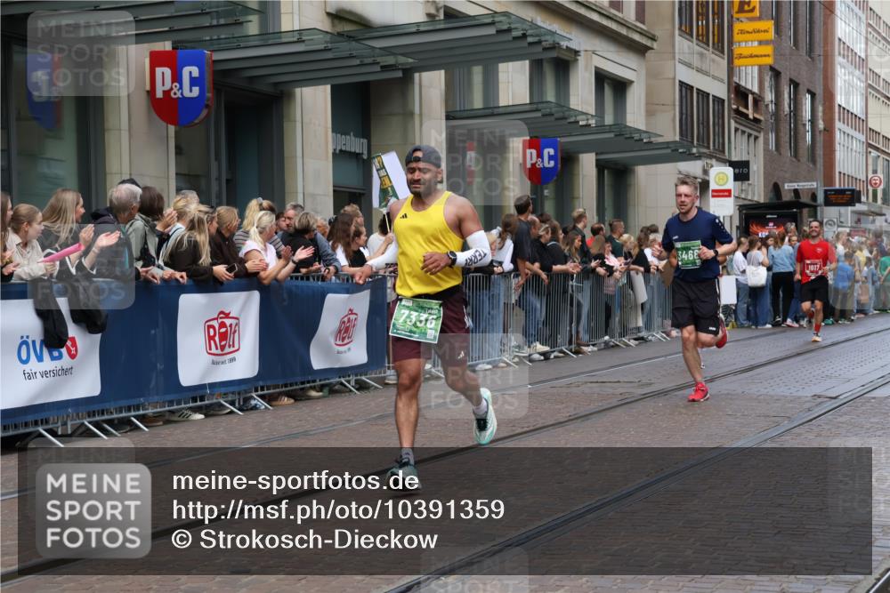 13.09.2026 - 21. swb-Marathon Bremen Strokosch-Dieckow http://msf.ph/oto/10391359 13.09.2026 13:05:53 Ziel 474, 681, 1901, 3297, 3466, 4614, 4712, 5803, 6686, 7336, 7399, 8334, 8670, 8983, 9429, 9918, 9934, 1017, 1301, 1562, 1745, 1879, 2538, 3242, 3520, 4157, 5199, 5725, 6025, 6058, 6579, 8706, 8877, 8973, 9010 meine-sportfotos.de
