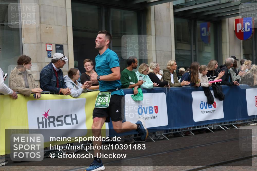 13.09.2026 - 21. swb-Marathon Bremen Strokosch-Dieckow http://msf.ph/oto/10391483 13.09.2026 13:06:28 Ziel 508, 521, 749, 788, 1009, 1770, 2832, 3127, 3910, 4574, 4777, 5238, 6784, 6951, 8580, 8888, 474, 1770, 1901, 1921, 3466, 7336, 7590, 8621, 8670, 9934, 13148 meine-sportfotos.de