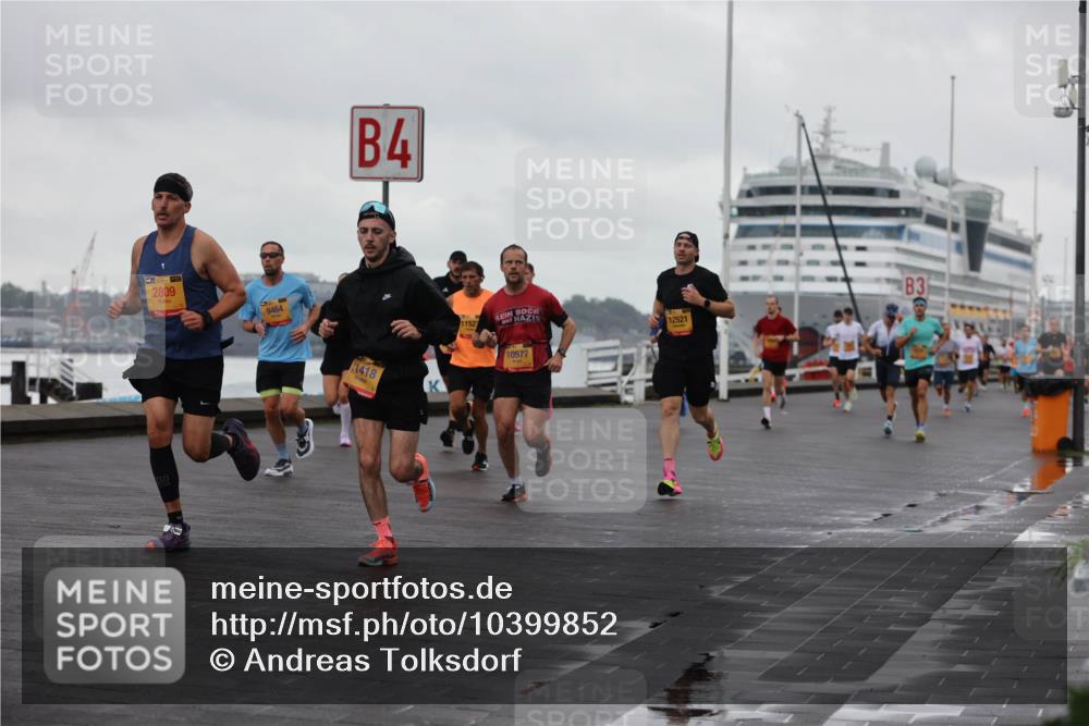 13.09.2026 - Kiel Lauf Andreas Tolksdorf http://msf.ph/oto/10399852 13.09.2026 10:57:29 Kiellinie 2809, 9464, 4, 1418, 1152, 10577, 12521, 3 meine-sportfotos.de