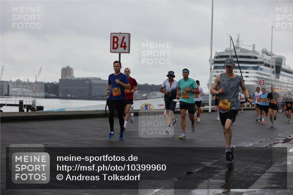 13.09.2026 - Kiel Lauf Andreas Tolksdorf http://msf.ph/oto/10399960 13.09.2026 10:57:34 Kiellinie 4, 9247, 5226, 1043, 3 meine-sportfotos.de