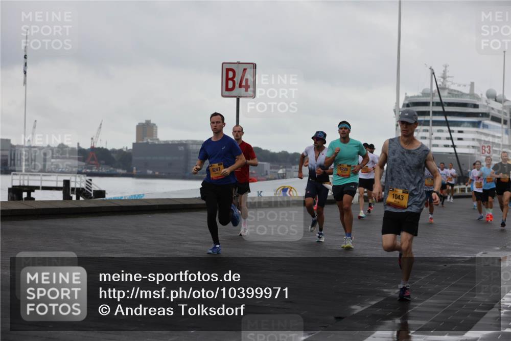 13.09.2026 - Kiel Lauf Andreas Tolksdorf http://msf.ph/oto/10399971 13.09.2026 10:57:34 Kiellinie 9247, 4, 5226, 1043, 3 meine-sportfotos.de