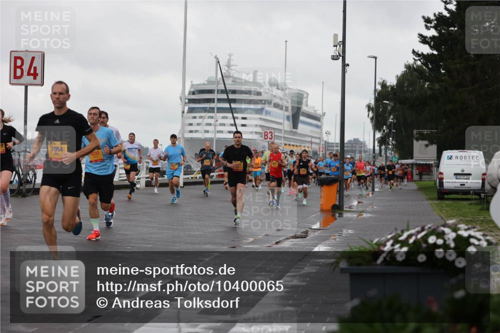13.09.2026 - Kiel Lauf Andreas Tolksdorf http://msf.ph/oto/10400065 13.09.2026 10:57:40 Kiellinie 4, 7084, 6333, 3, 100 meine-sportfotos.de