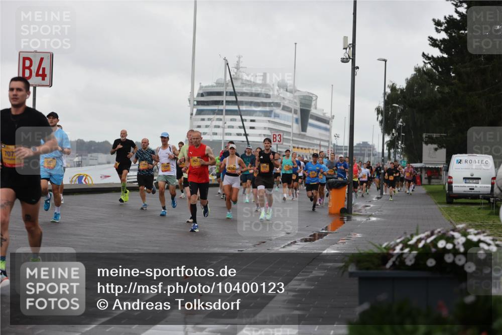 13.09.2026 - Kiel Lauf Andreas Tolksdorf http://msf.ph/oto/10400123 13.09.2026 10:57:43 Kiellinie 4, 707, 7307, 12049, 263, 3, 100 meine-sportfotos.de