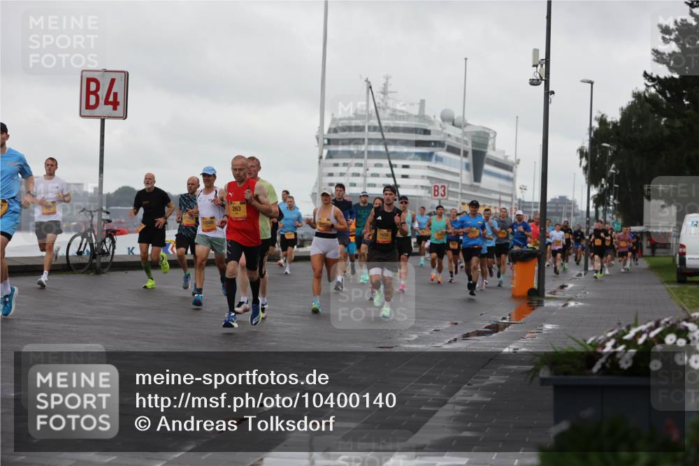 13.09.2026 - Kiel Lauf Andreas Tolksdorf http://msf.ph/oto/10400140 13.09.2026 10:57:45 Kiellinie 10897, 4, 12049, 263, 7659, 3 meine-sportfotos.de