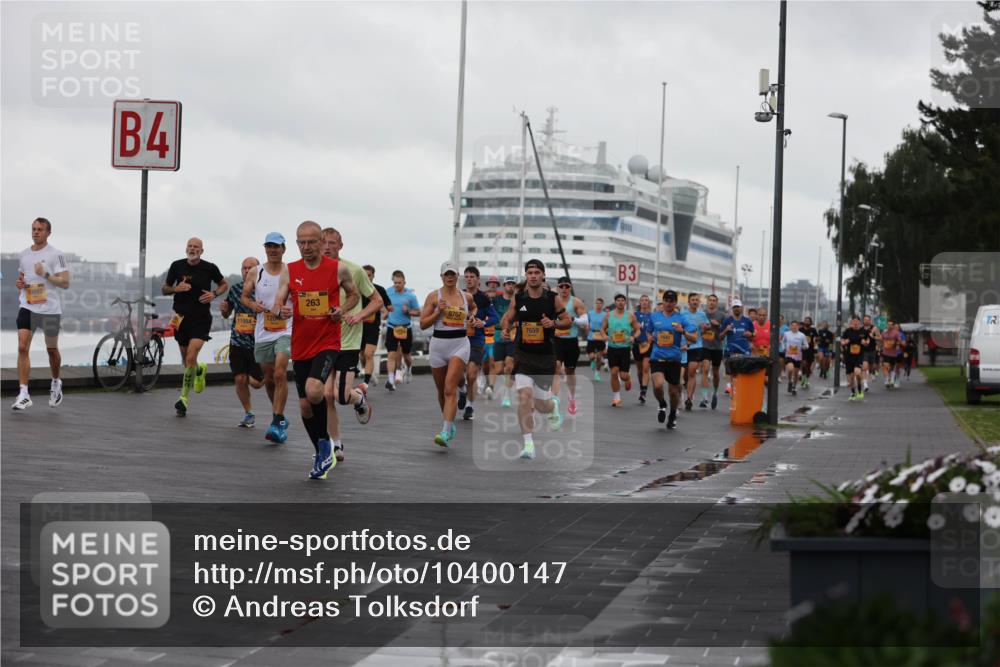 13.09.2026 - Kiel Lauf Andreas Tolksdorf http://msf.ph/oto/10400147 13.09.2026 10:57:45 Kiellinie 4, 10897, 263, 9767, 7659, 3 meine-sportfotos.de