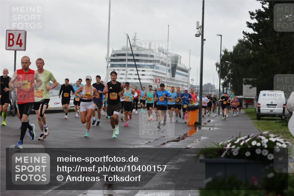 13.09.2026 - Kiel Lauf Andreas Tolksdorf http://msf.ph/oto/10400157 13.09.2026 10:57:46 Kiellinie 4, 263, 8075, 9767, 7659, 3, 300, 173422 meine-sportfotos.de