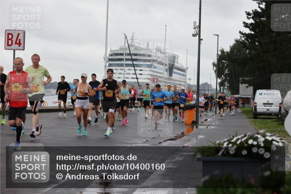 13.09.2026 - Kiel Lauf Andreas Tolksdorf http://msf.ph/oto/10400160 13.09.2026 10:57:46 Kiellinie 4, 263, 1075, 7659, 3, 100 meine-sportfotos.de