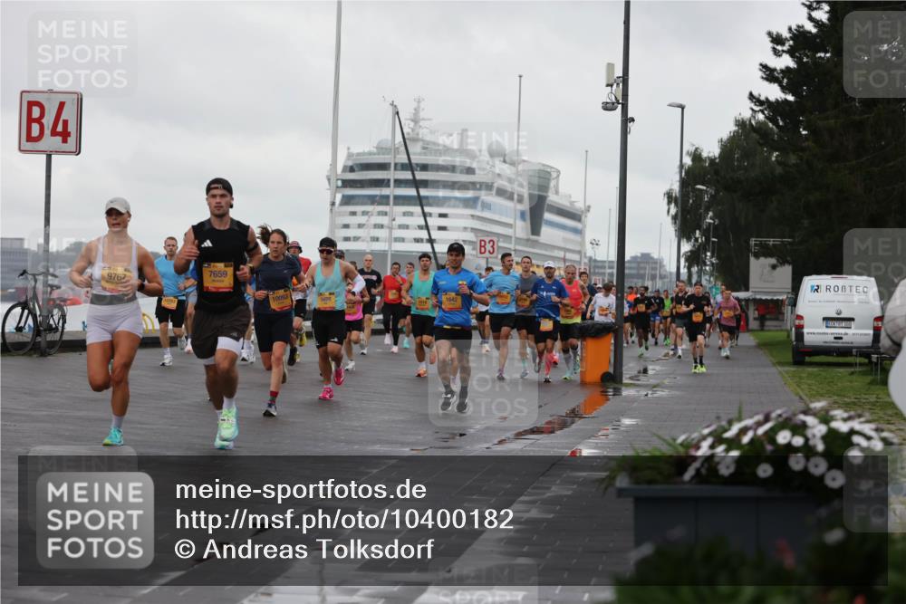 13.09.2026 - Kiel Lauf Andreas Tolksdorf http://msf.ph/oto/10400182 13.09.2026 10:57:47 Kiellinie 4, 9767, 7659, 10093, 5828, 1510, 1642, 3, 100, 3173472 meine-sportfotos.de