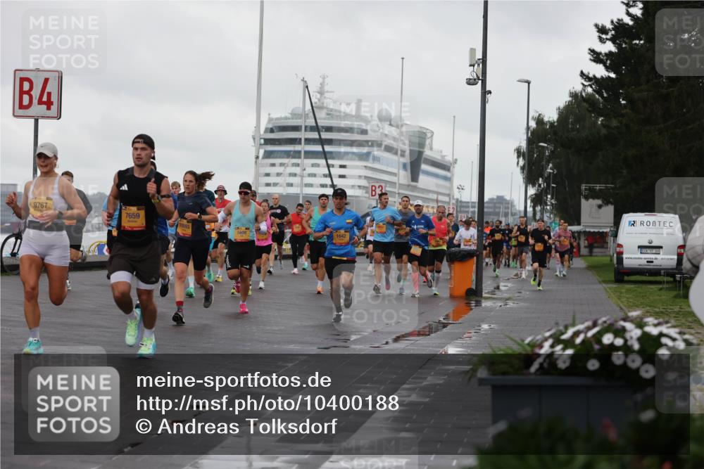 13.09.2026 - Kiel Lauf Andreas Tolksdorf http://msf.ph/oto/10400188 13.09.2026 10:57:47 Kiellinie 4, 9767, 7659, 10093, 1642, 3, 100 meine-sportfotos.de