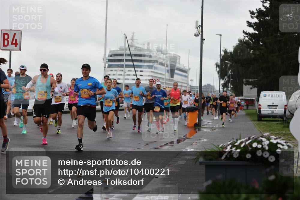 13.09.2026 - Kiel Lauf Andreas Tolksdorf http://msf.ph/oto/10400221 13.09.2026 10:57:49 Kiellinie 4, 5423, 5828, 5926, 11408, 1642, 1266 meine-sportfotos.de