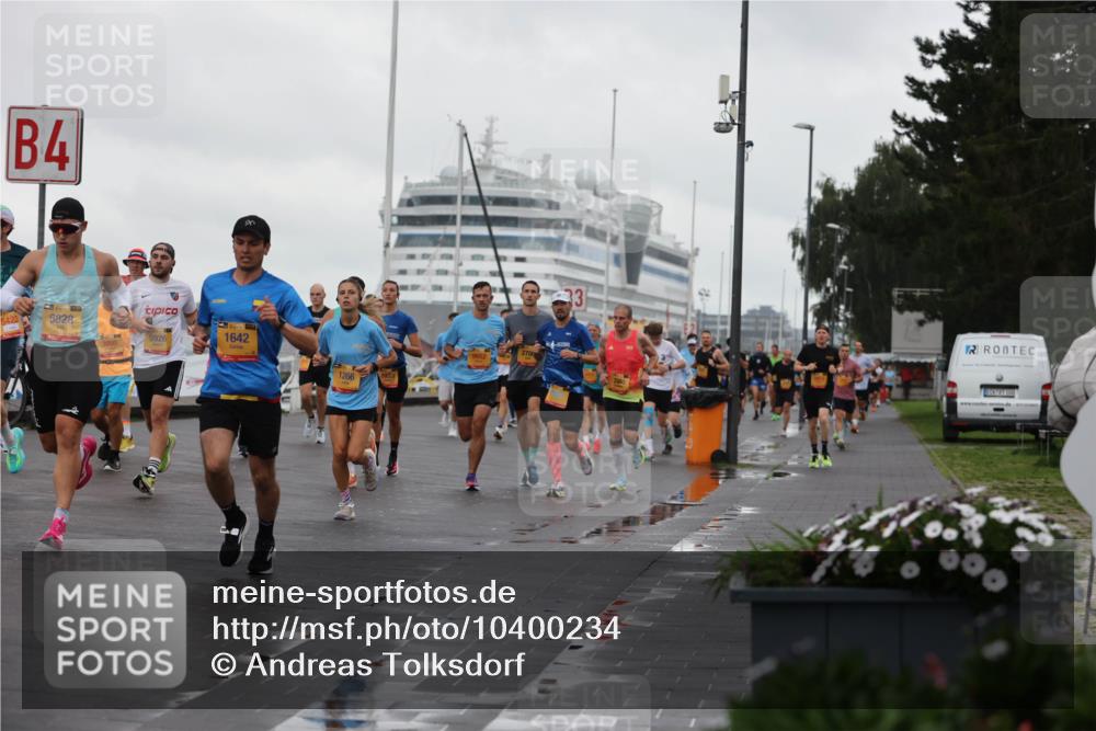 13.09.2026 - Kiel Lauf Andreas Tolksdorf http://msf.ph/oto/10400234 13.09.2026 10:57:50 Kiellinie 4, 5423, 5828, 3990, 5926, 1642, 1266, 33 meine-sportfotos.de