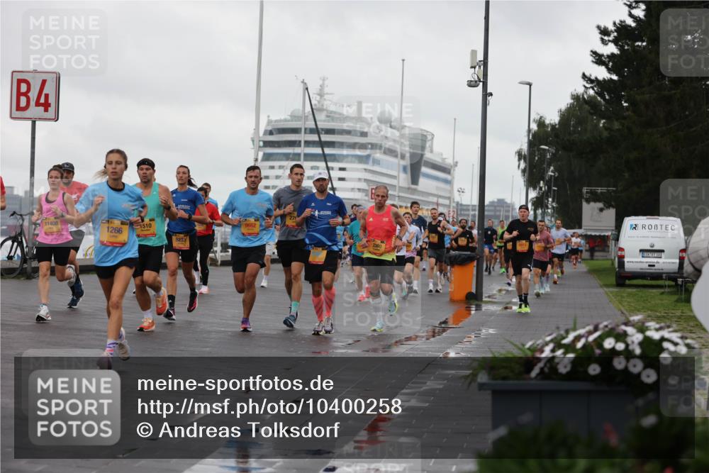 13.09.2026 - Kiel Lauf Andreas Tolksdorf http://msf.ph/oto/10400258 13.09.2026 10:57:51 Kiellinie 4, 11408, 1266, 1510, 8233, 9662, 271, 3360 meine-sportfotos.de