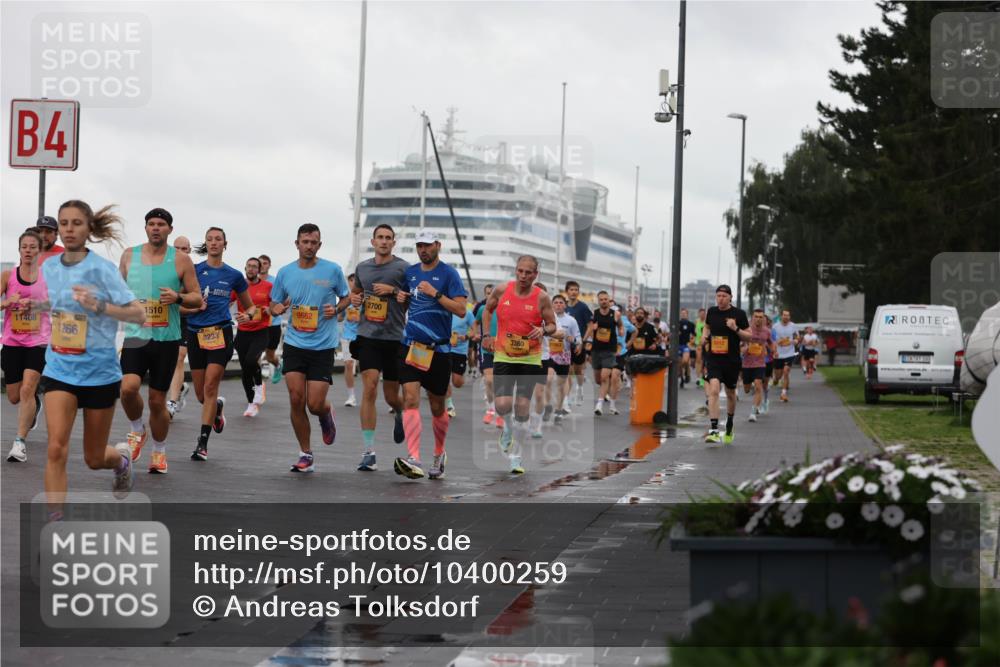 13.09.2026 - Kiel Lauf Andreas Tolksdorf http://msf.ph/oto/10400259 13.09.2026 10:57:52 Kiellinie 4, 11408, 1266, 1510, 9662, 8233, 2700, 3360 meine-sportfotos.de