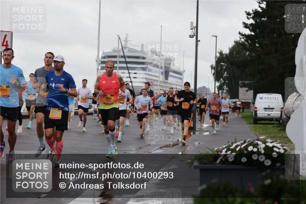 13.09.2026 - Kiel Lauf Andreas Tolksdorf http://msf.ph/oto/10400293 13.09.2026 10:57:54 Kiellinie 4, 9662, 439, 10038, 3360, 11863, 8912 meine-sportfotos.de