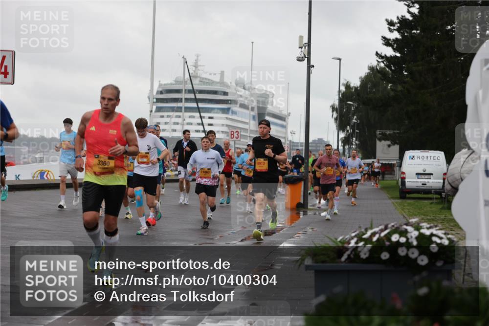 13.09.2026 - Kiel Lauf Andreas Tolksdorf http://msf.ph/oto/10400304 13.09.2026 10:57:55 Kiellinie 4, 3360, 321, 10238, 3, 11863, 8912 meine-sportfotos.de