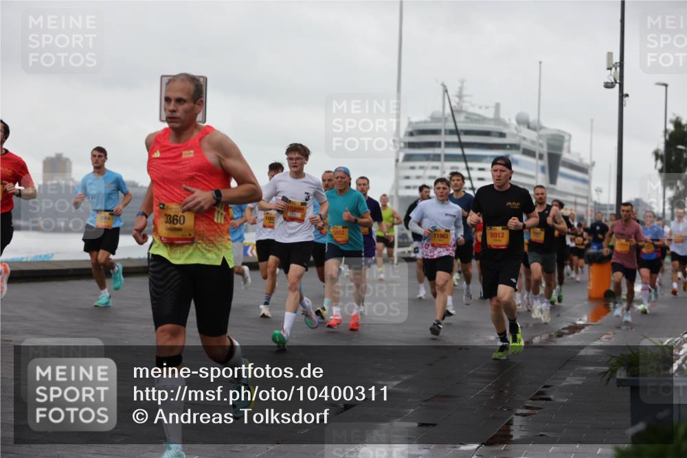 13.09.2026 - Kiel Lauf Andreas Tolksdorf http://msf.ph/oto/10400311 13.09.2026 10:57:56 Kiellinie 41, 38, 3360, 1003, 10238, 5852, 11863, 8912 meine-sportfotos.de