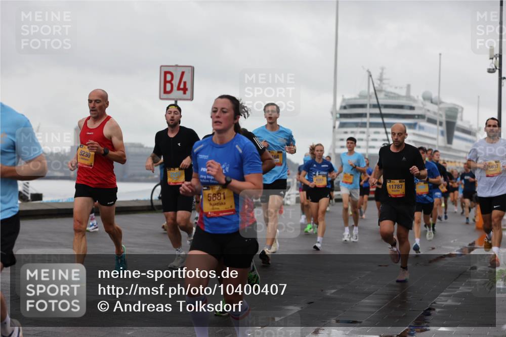 13.09.2026 - Kiel Lauf Andreas Tolksdorf http://msf.ph/oto/10400407 13.09.2026 10:58:02 Kiellinie 4, 8230, 5681, 164, 4311, 11787, 1637 meine-sportfotos.de