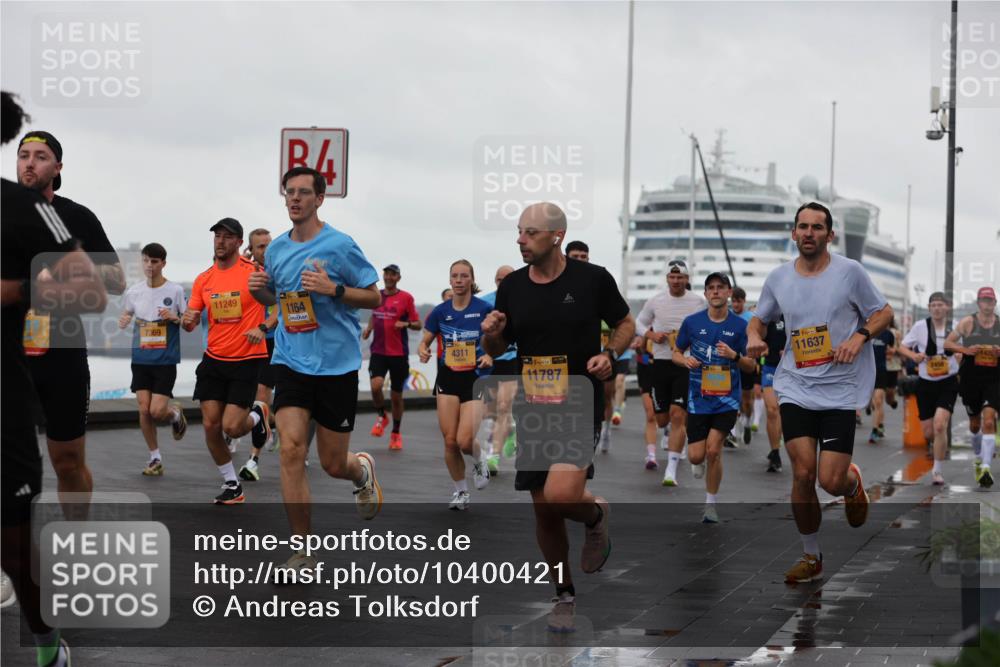 13.09.2026 - Kiel Lauf Andreas Tolksdorf http://msf.ph/oto/10400421 13.09.2026 10:58:03 Kiellinie 11249, 1164, 7369, 4311, 11787, 39, 11637, 2458, 142 meine-sportfotos.de
