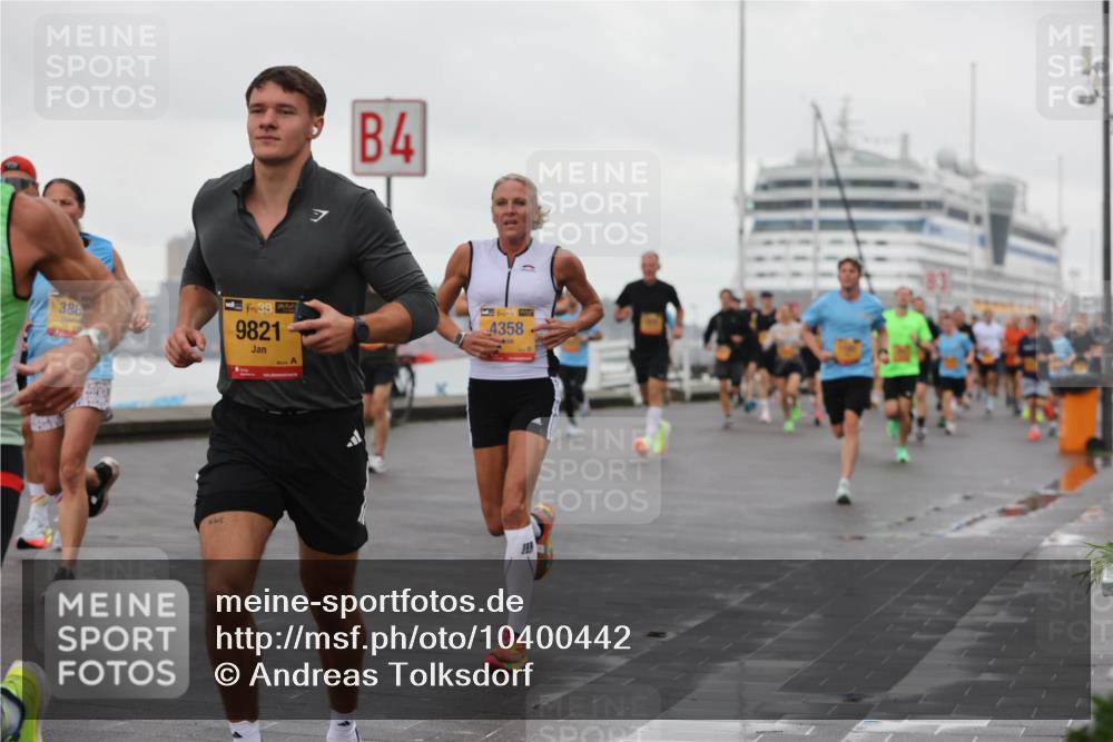 13.09.2026 - Kiel Lauf Andreas Tolksdorf http://msf.ph/oto/10400442 13.09.2026 10:58:13 Kiellinie 388, 38, 9821, 4, 39, 4358 meine-sportfotos.de