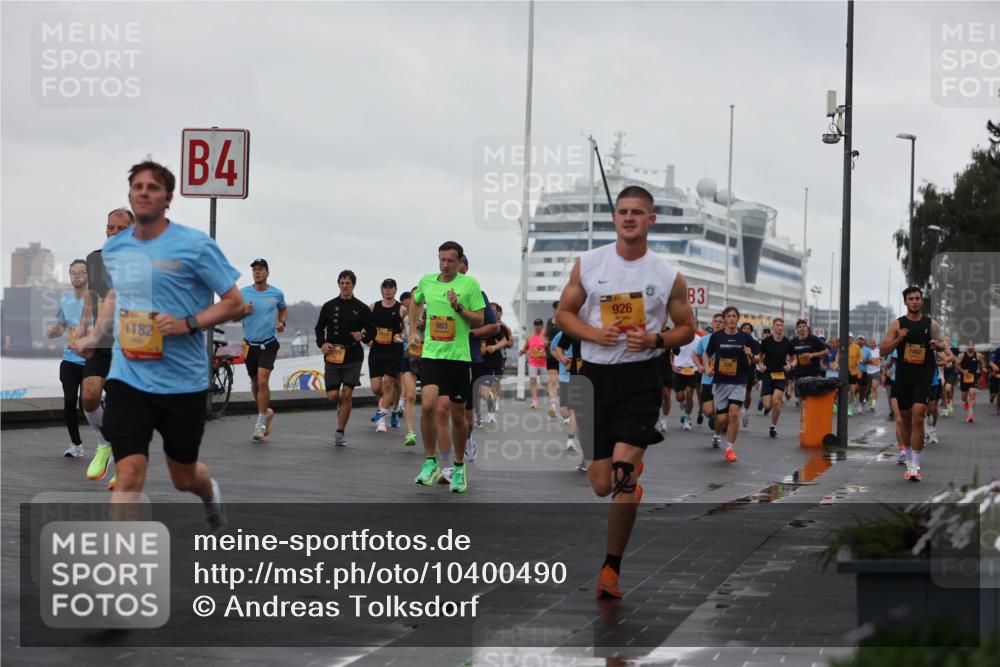 13.09.2026 - Kiel Lauf Andreas Tolksdorf http://msf.ph/oto/10400490 13.09.2026 10:58:16 Kiellinie 4, 1182, 993, 926, 3 meine-sportfotos.de