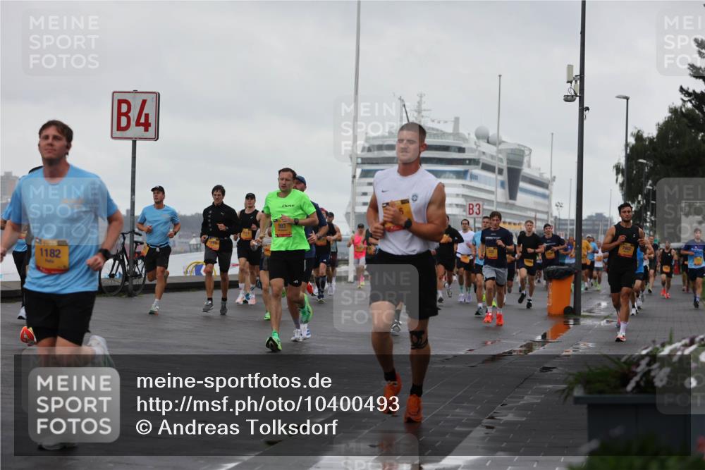 13.09.2026 - Kiel Lauf Andreas Tolksdorf http://msf.ph/oto/10400493 13.09.2026 10:58:16 Kiellinie 1182, 25, 4, 993, 3 meine-sportfotos.de
