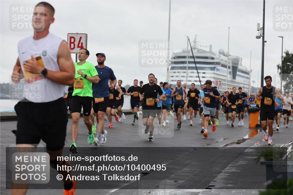 13.09.2026 - Kiel Lauf Andreas Tolksdorf http://msf.ph/oto/10400495 13.09.2026 10:58:18 Kiellinie 4, 993, 2392, 333, 3, 7462 meine-sportfotos.de