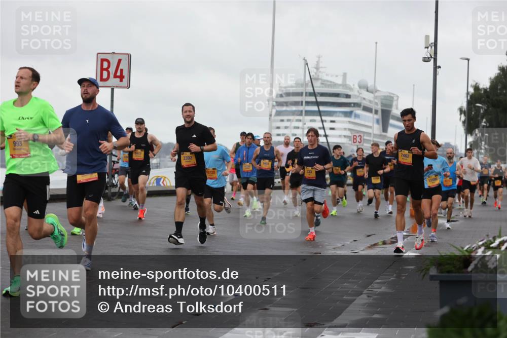 13.09.2026 - Kiel Lauf Andreas Tolksdorf http://msf.ph/oto/10400511 13.09.2026 10:58:18 Kiellinie 993, 4, 5117, 2392, 10728, 9451, 333, 3, 7462, 12486 meine-sportfotos.de