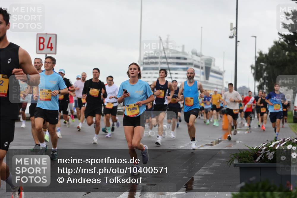 13.09.2026 - Kiel Lauf Andreas Tolksdorf http://msf.ph/oto/10400571 13.09.2026 10:58:22 Kiellinie 2, 4, 2312, 12486, 9071 meine-sportfotos.de