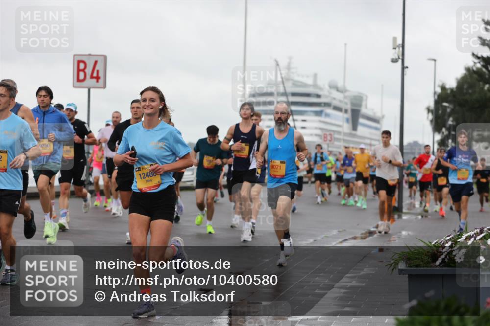 13.09.2026 - Kiel Lauf Andreas Tolksdorf http://msf.ph/oto/10400580 13.09.2026 10:58:22 Kiellinie 2, 9750, 1385, 4, 38, 12486, 9071 meine-sportfotos.de